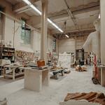 Atelier (vue d’ensemble) - Atelier de Moulage des MRAH – Bruxelles (2023) - © Candice Athenais